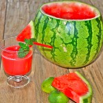Punch van watermeloen, rum en parelrosé
